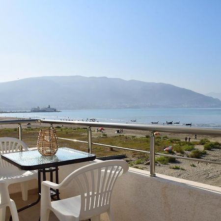 Sea View Apartment - 007 Vlorë エクステリア 写真
