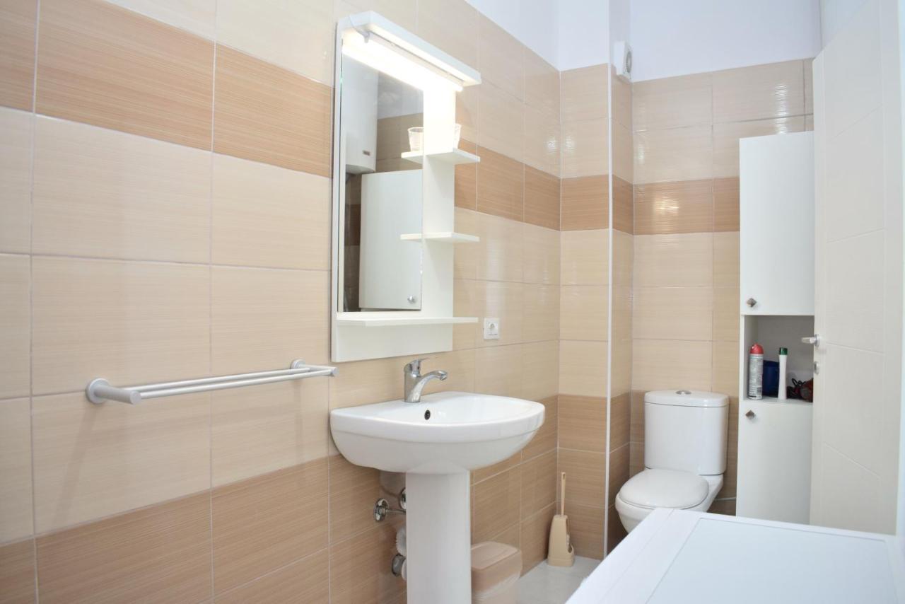 Sea View Apartment - 007 Vlorë エクステリア 写真