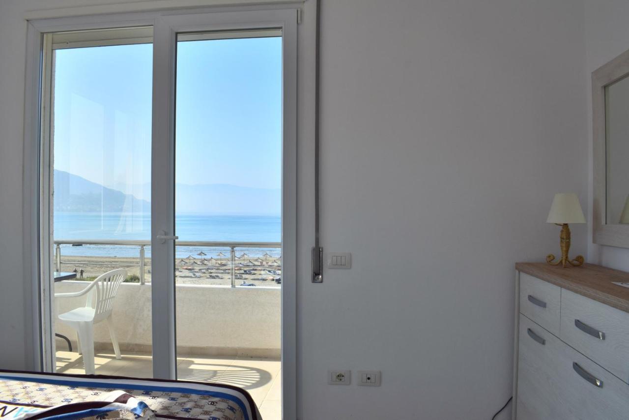 Sea View Apartment - 007 Vlorë エクステリア 写真
